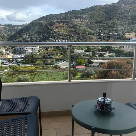 Positive Vibe Luxury With Gated Parking アパート Vlorë